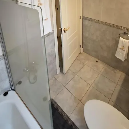 Flamenco Rose Apartment *