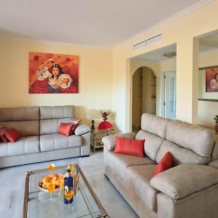 Flamenco Rose Apartment *